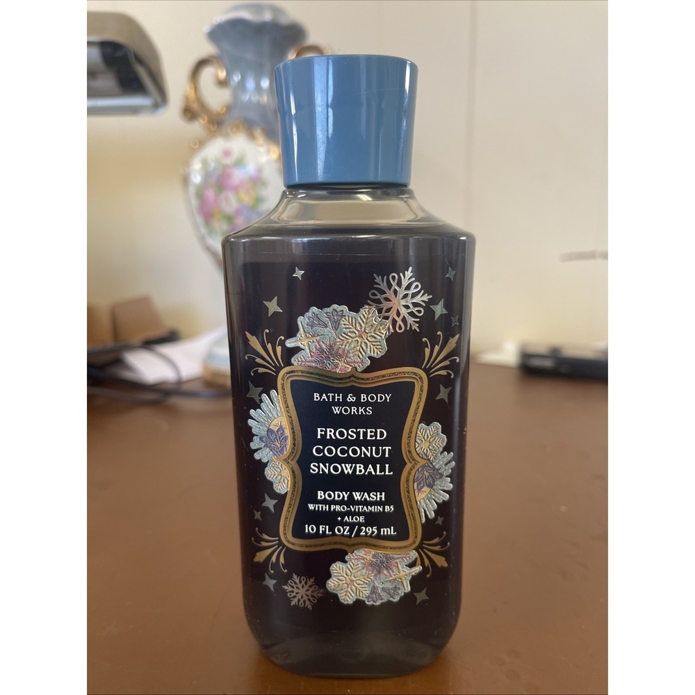 FROSTED COCONUT SNOWBALL Body Wash - 10 oz. New Bath & Body Works